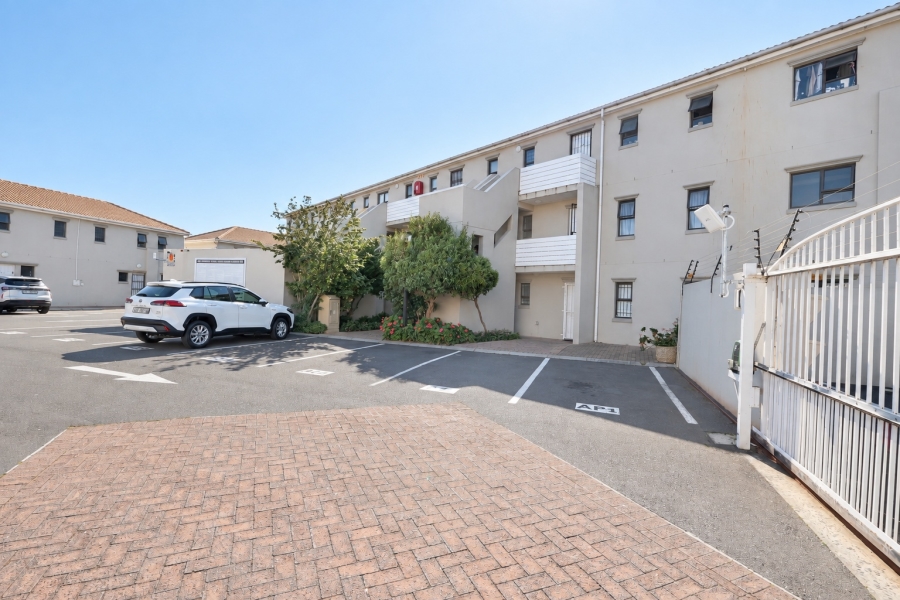 2 Bedroom Property for Sale in Parklands Western Cape